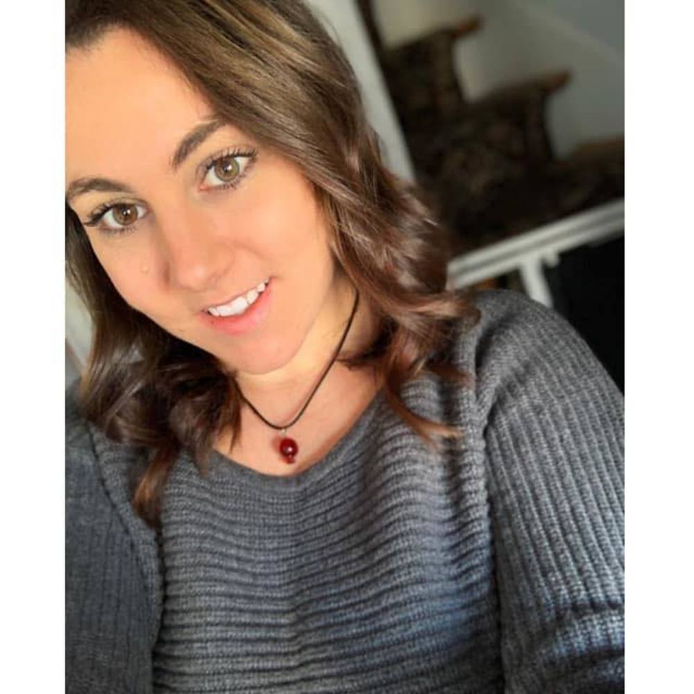 Meet your Posher, Aline